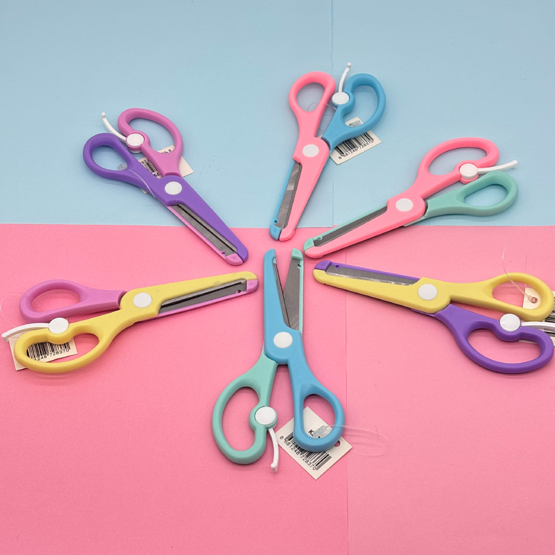 Classic Spring Scissor